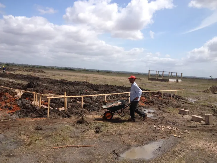 Fiscalização de obra e implantação no terreno
